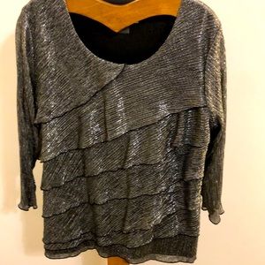 Metallic/black petite large lined shirt
